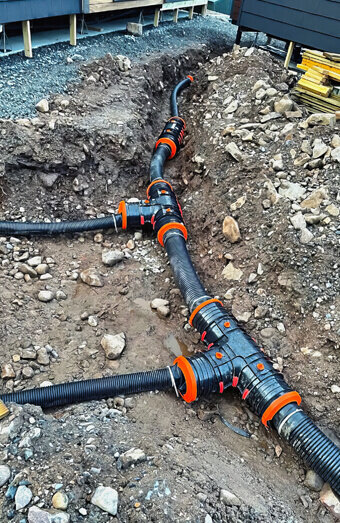 https://plumberroleystone.com.au/uploads/2025/06/commercial-plumbing-100656.jpg