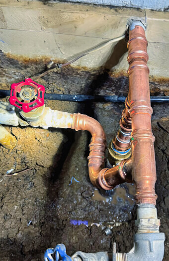 https://plumberroleystone.com.au/uploads/2025/06/emergency-plumbing-826583.jpg